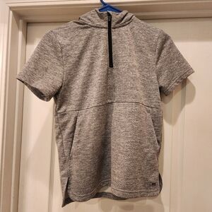 Michael Strahan MSX Boys gray short sleeve hooded shirt Size M 10/12